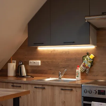 1kk Ve Zlonicich * Slaný